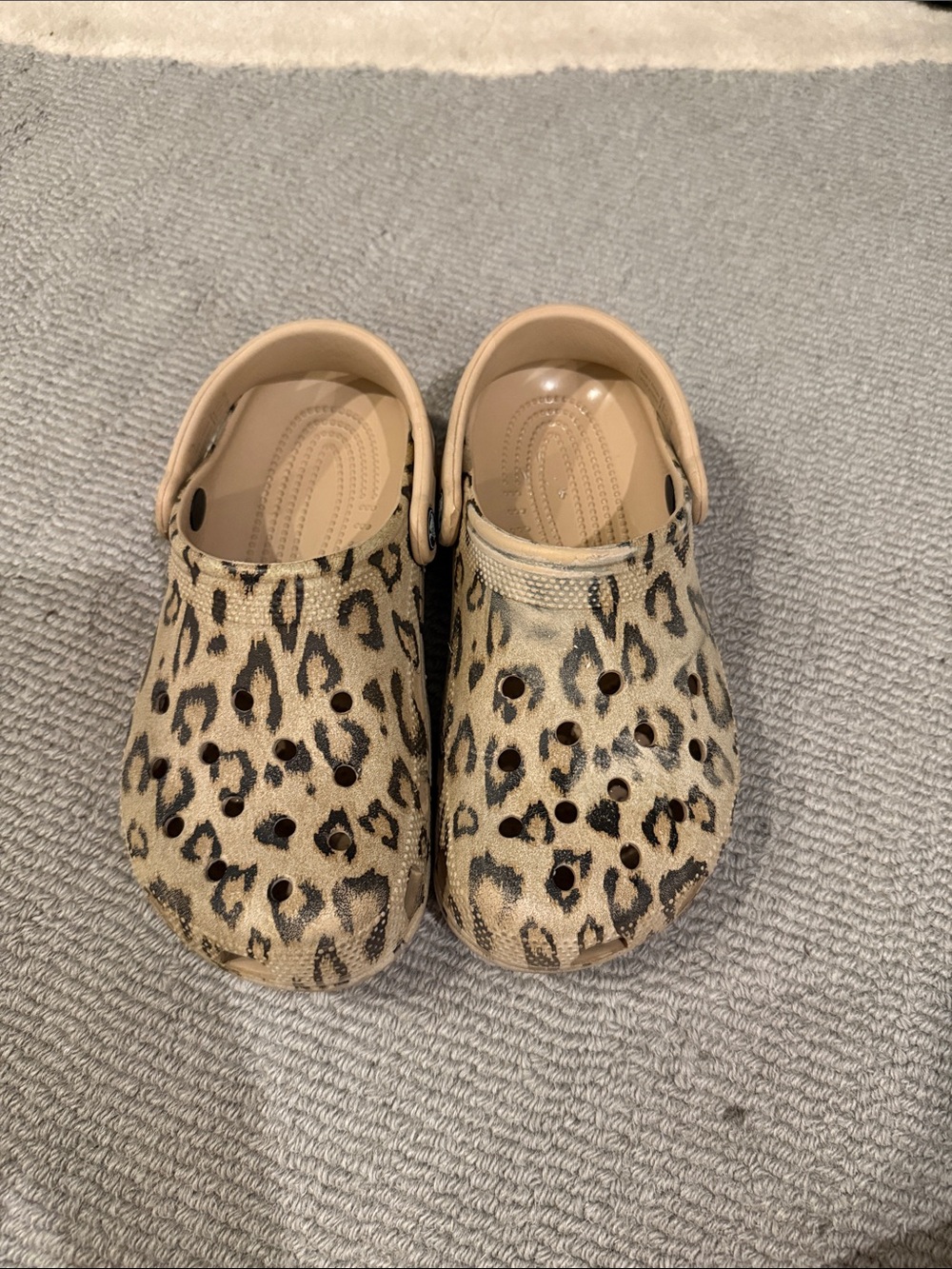 CROCS Kids Leopard Print Clogs - Tan & Black